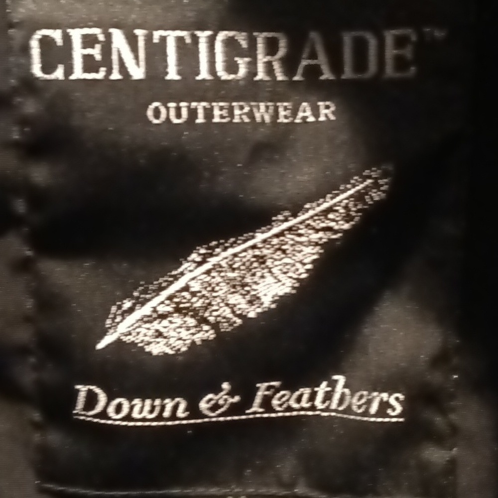 NWOT CENTRIGRADE OUTERWEAR black puffer coat w vertical front pockets & hoodie M